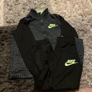 Nike boy sweats and pants
